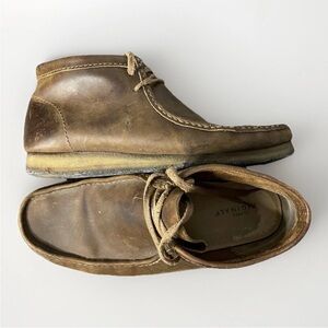 Clarks Originals Men's Size 13 Beeswax Brown Leather Chukka Boots